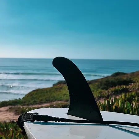 Guest house Tika Surf Camp Ericeira