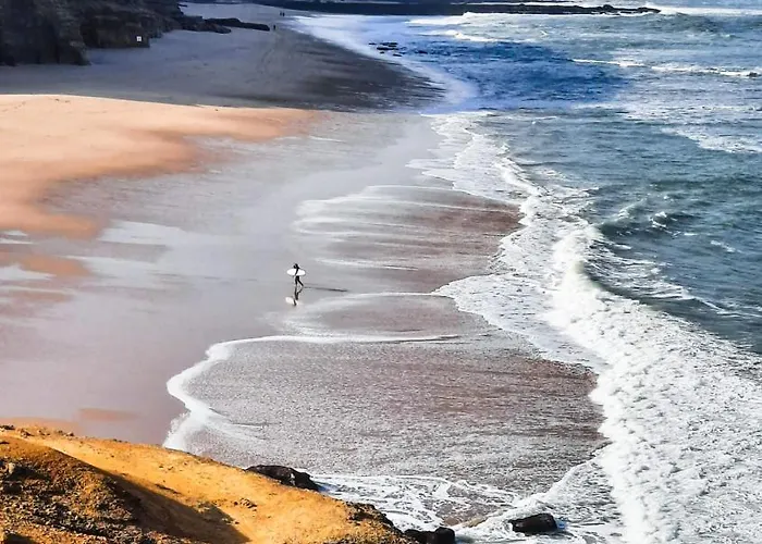 Tika Surf Camp Ericeira Hotel